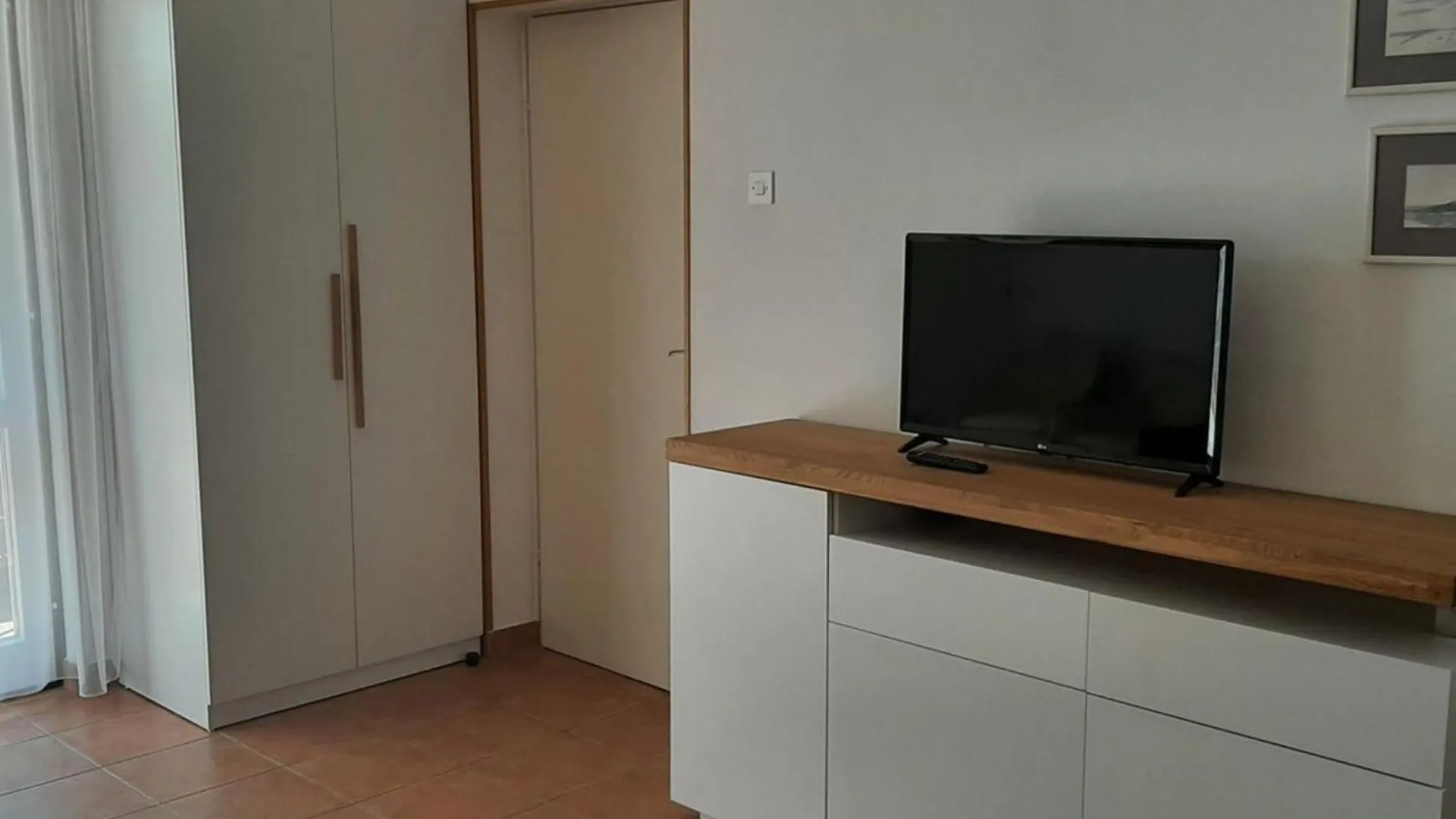 Sunny Street Holiday Home ロヴィニ