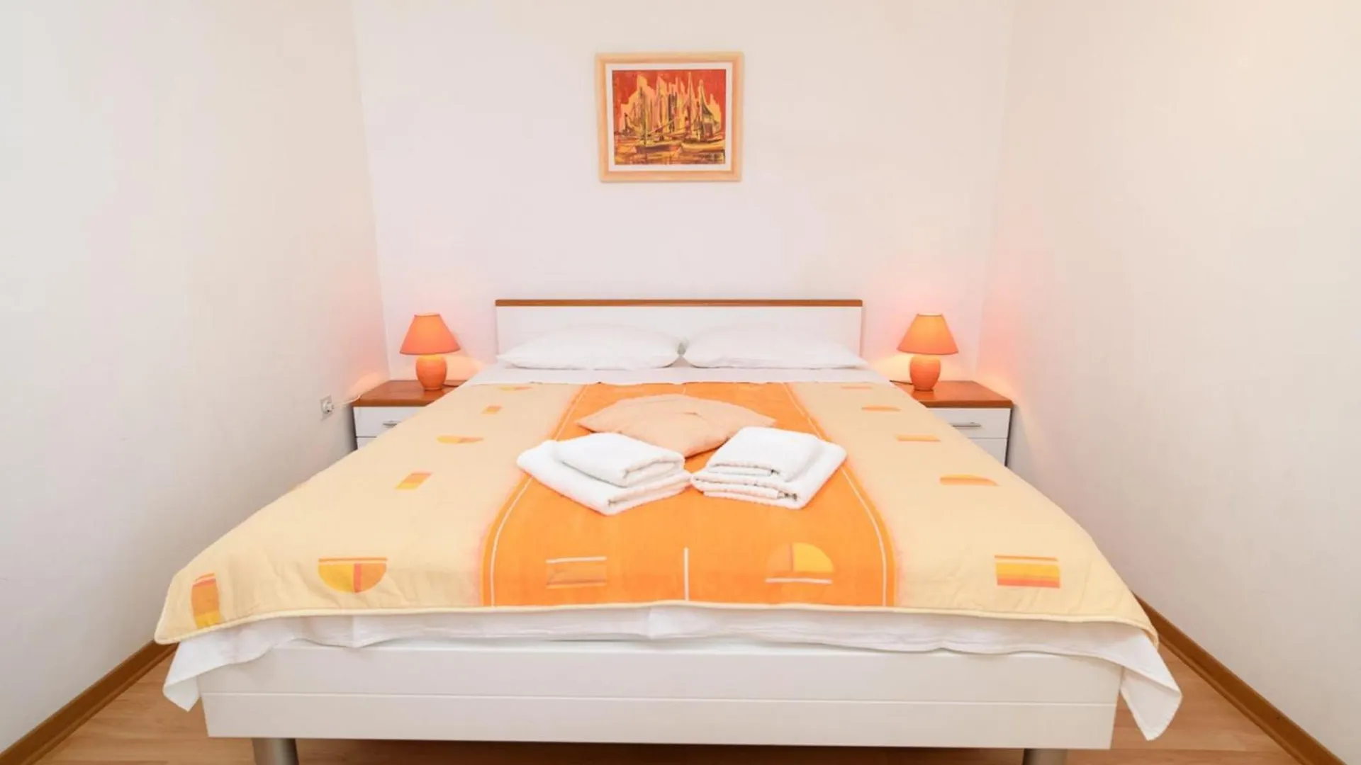Sunny Street Holiday Home Ρόβινι